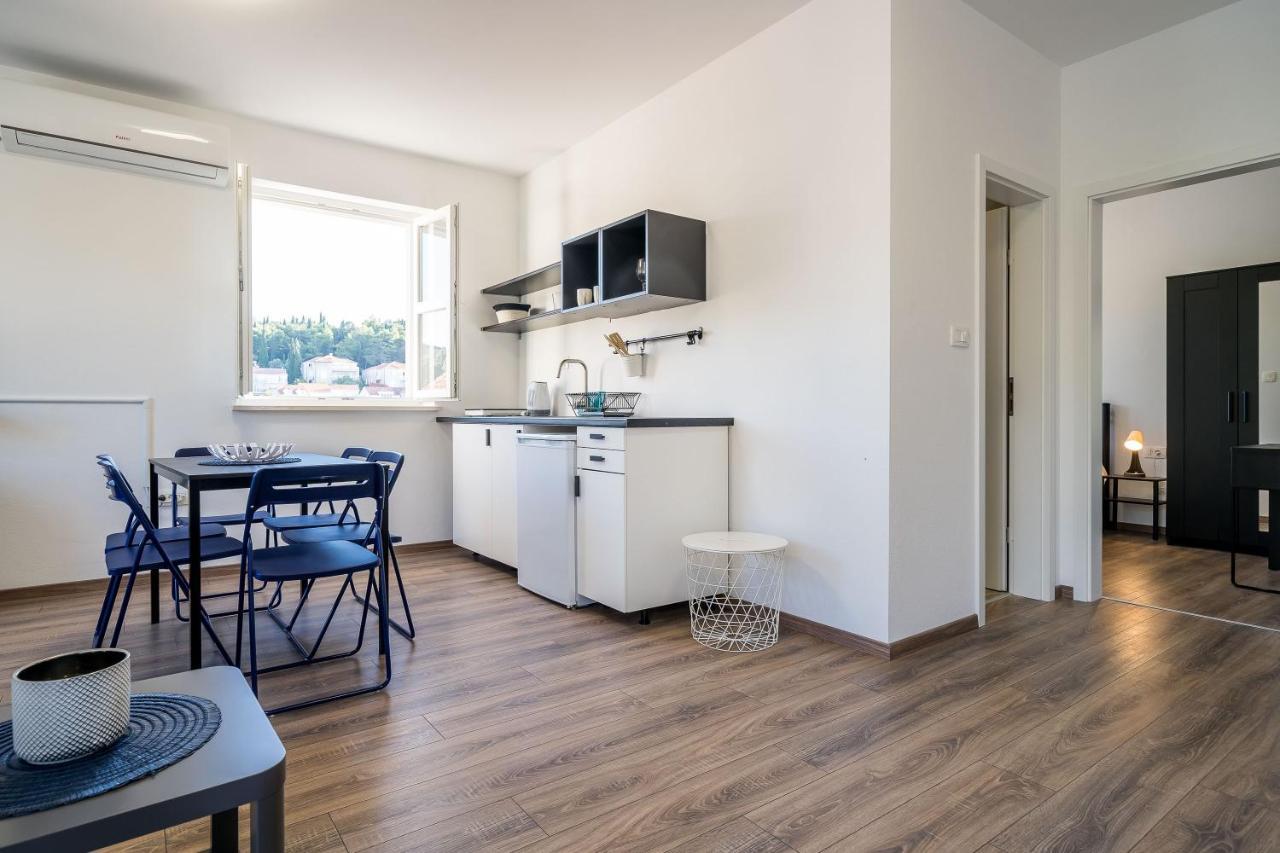 Residence & Pool Villa Schwarz Suites Кавтат Екстериор снимка