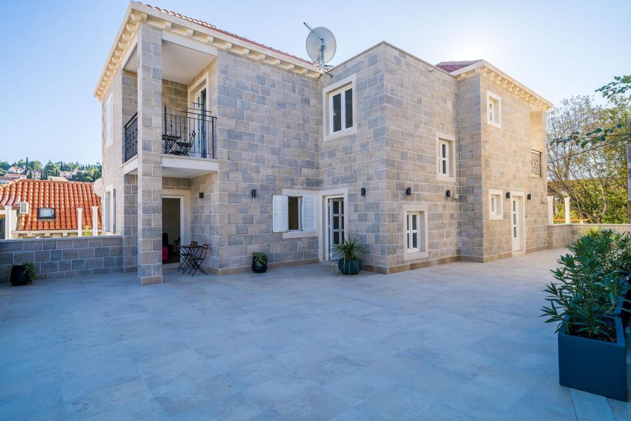 Residence & Pool Villa Schwarz Suites Кавтат Екстериор снимка