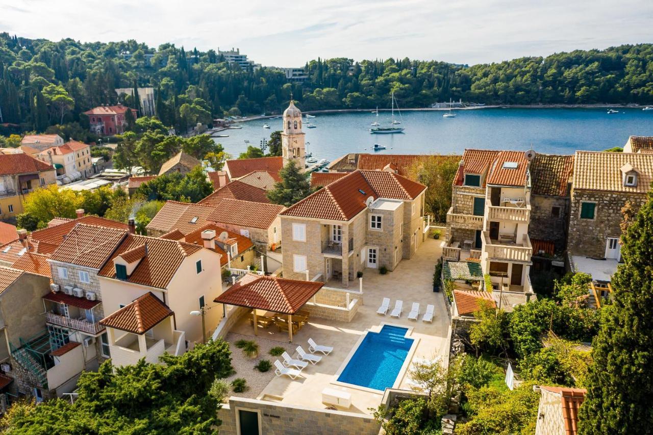 Residence & Pool Villa Schwarz Suites Кавтат Екстериор снимка
