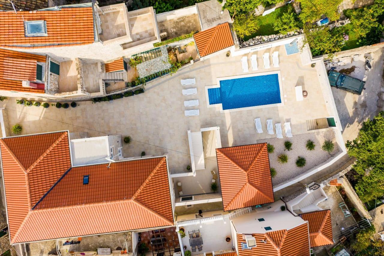 Residence & Pool Villa Schwarz Suites Кавтат Екстериор снимка