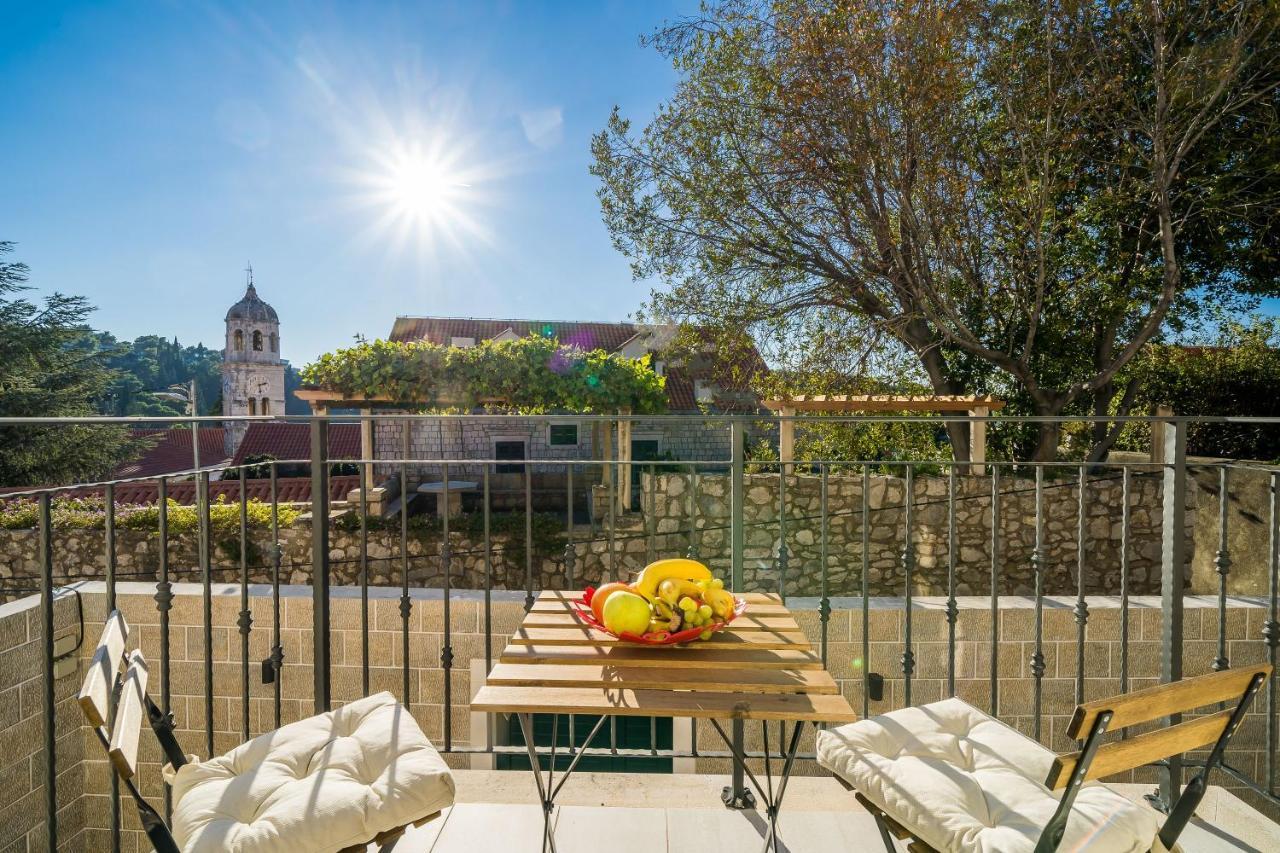 Residence & Pool Villa Schwarz Suites Кавтат Екстериор снимка
