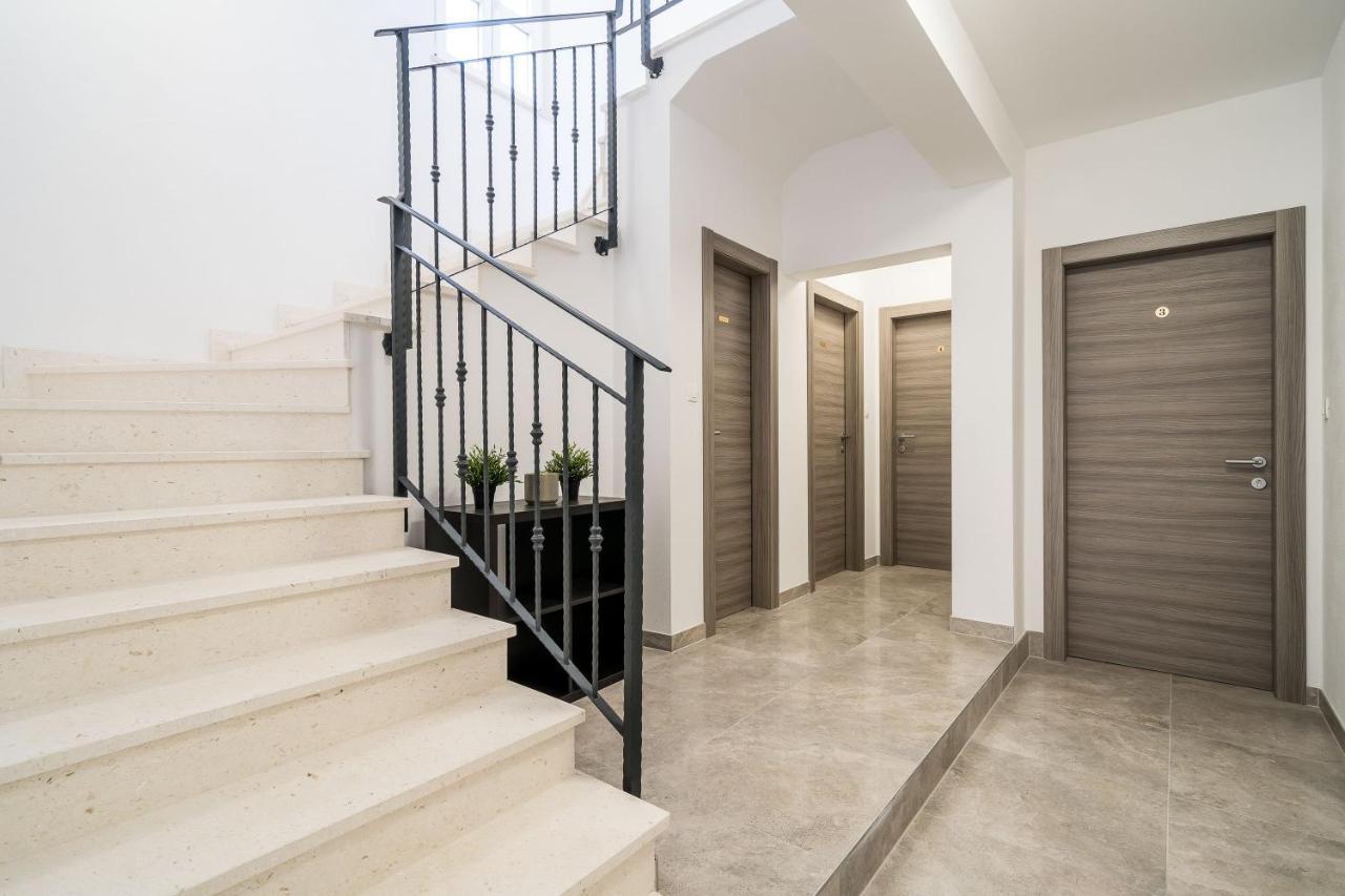 Residence & Pool Villa Schwarz Suites Кавтат Екстериор снимка