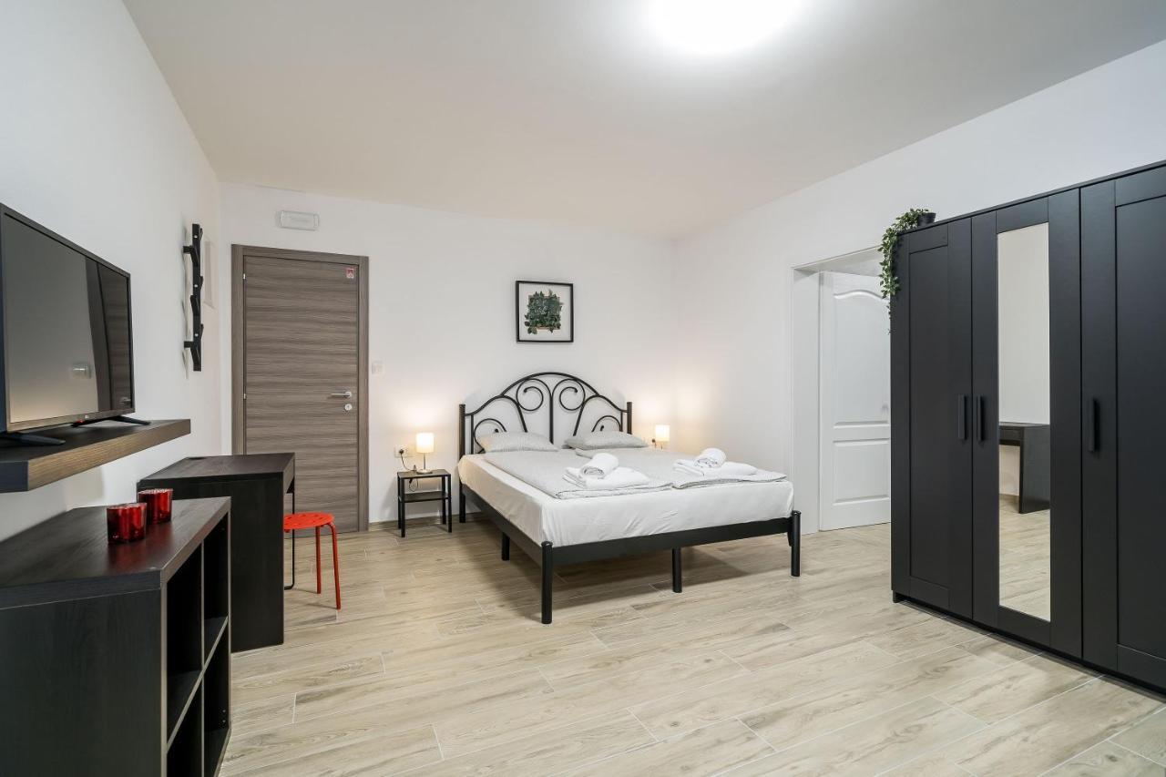 Residence & Pool Villa Schwarz Suites Кавтат Екстериор снимка