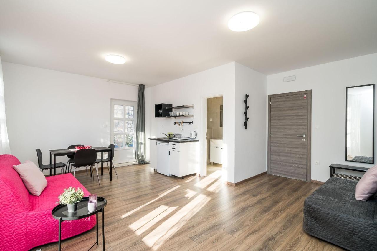 Residence & Pool Villa Schwarz Suites Кавтат Екстериор снимка