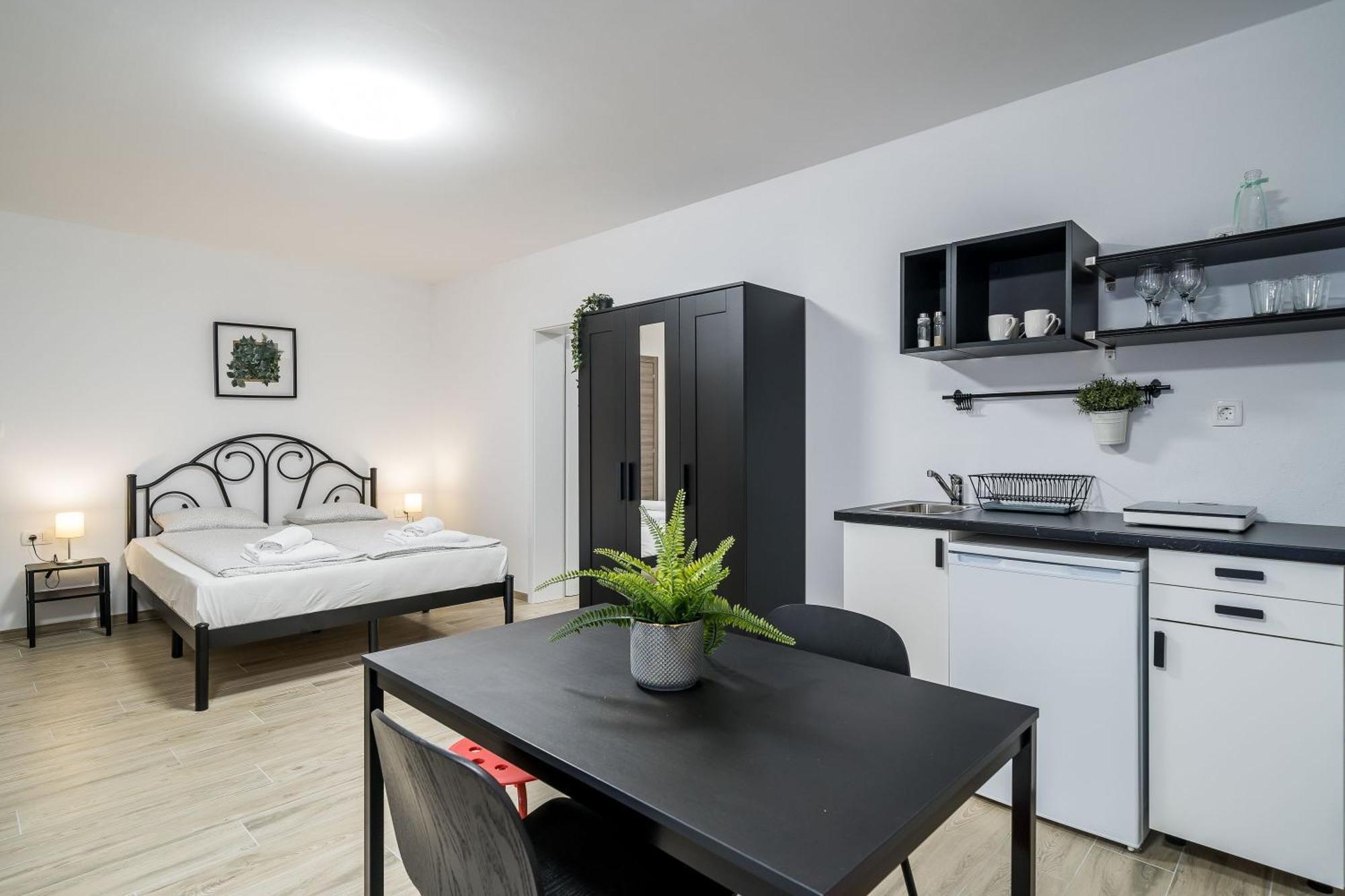 Residence & Pool Villa Schwarz Suites Кавтат Стая снимка